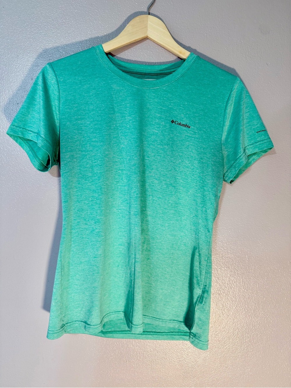 Columbia Heathered Teal Short Sleeve Performance Tee Omni-Wick